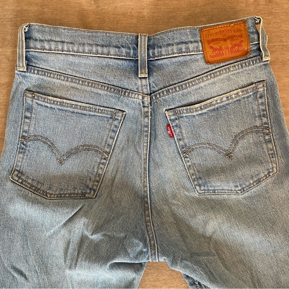 Levis Straight Leg Frayed Bottom Jeans - Picture 6 of 6